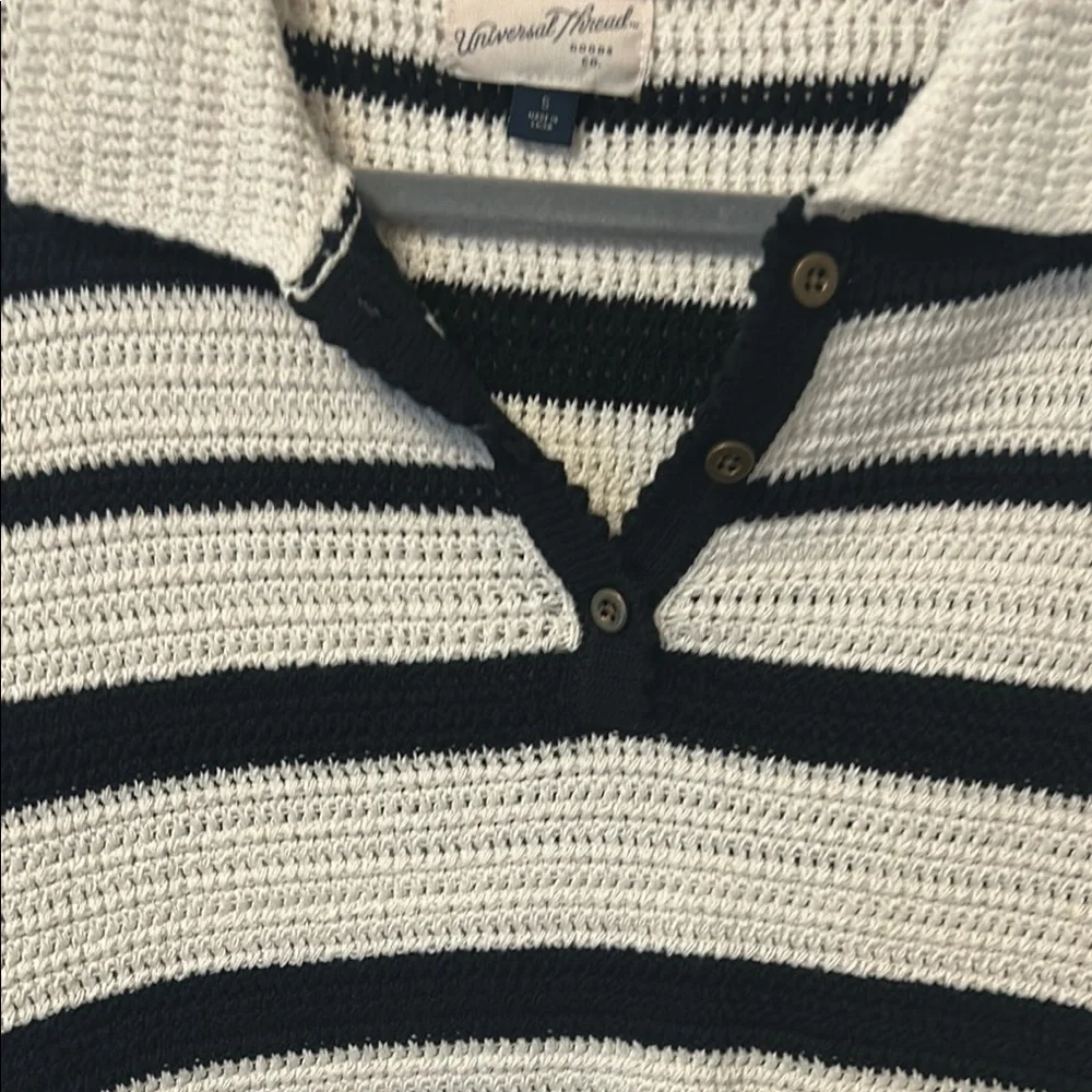 Universal Thread Black and Cream Ribbed Crop Polo Shirt - Picture 4 of 4